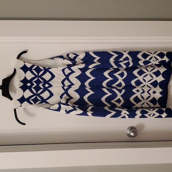 Dress - Picture 3 of 3